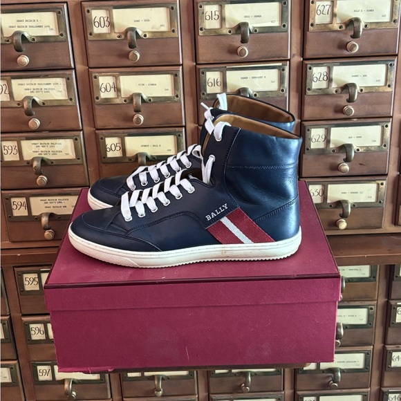 Bally - Picture 3 of 6